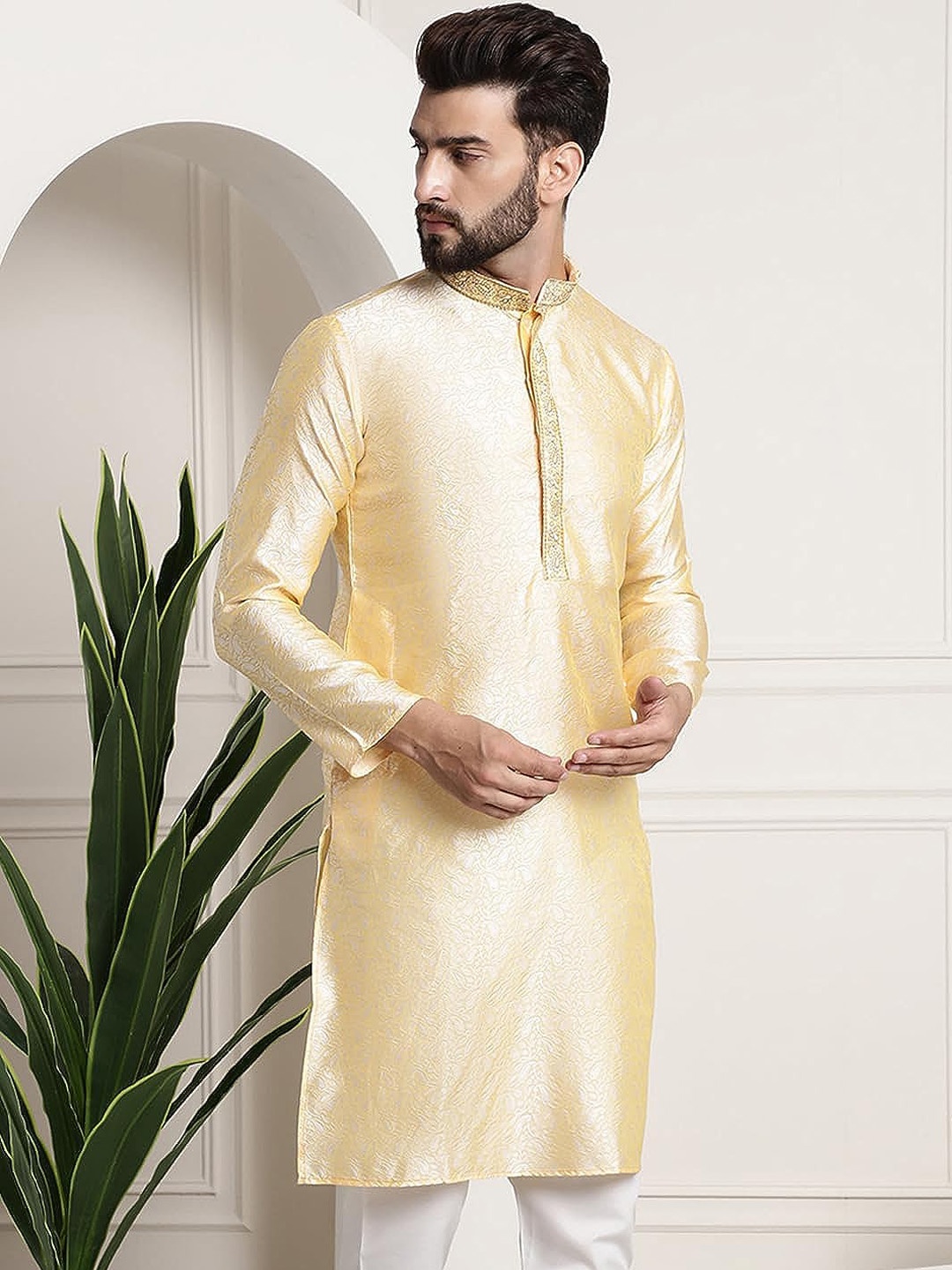 

ROYAL KURTA Ethnic Motifs Woven Design Mandarin Collar Thread Work Jacquard Straight Kurta, Gold