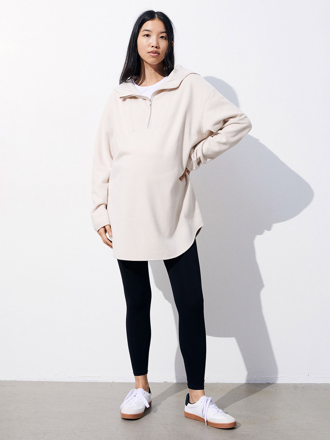 

H&M MAMA Oversized Fleece Hoodie, White
