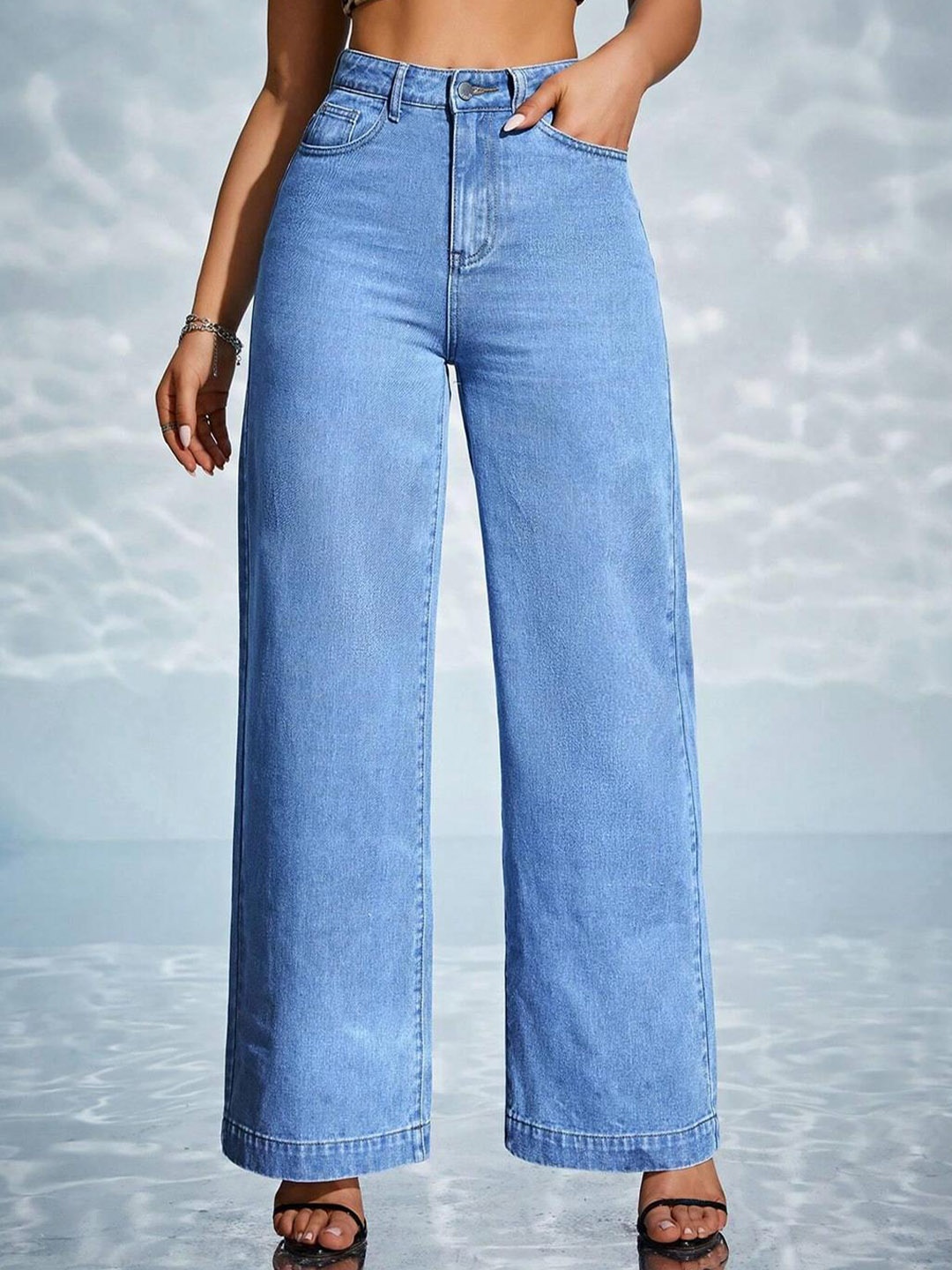

Roadster Women Jean Flared Clean Look High-Rise Stretchable Jeans, Blue