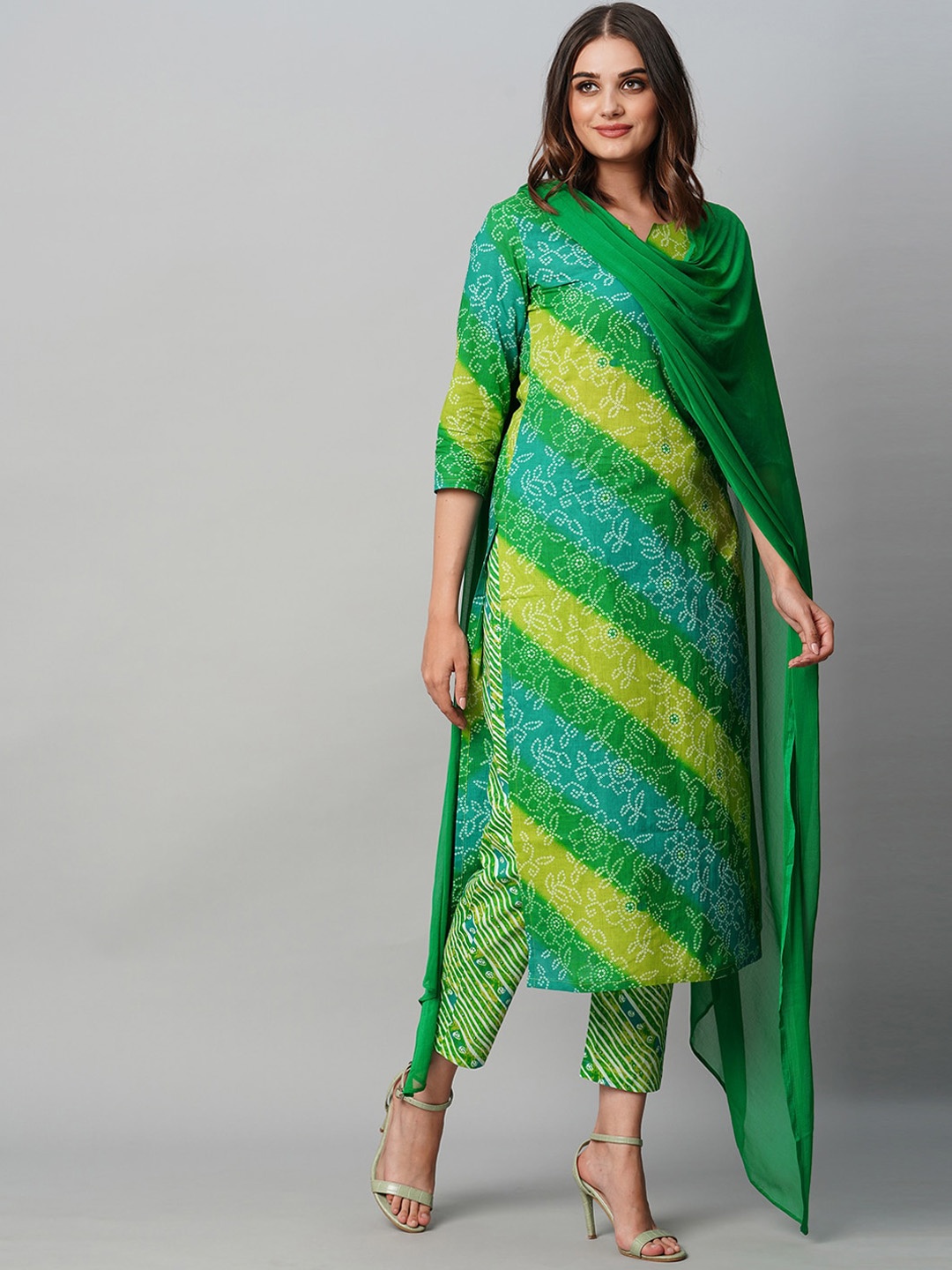 

KALINI Bandhani Printed Kurta & Trousers With Dupatta, Green