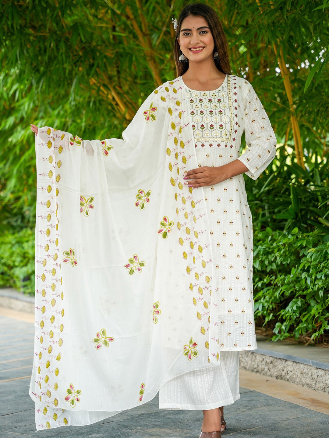 

KALINI Ethnic Motifs Embroidered Kurta & Palazzos With Duapatta, White