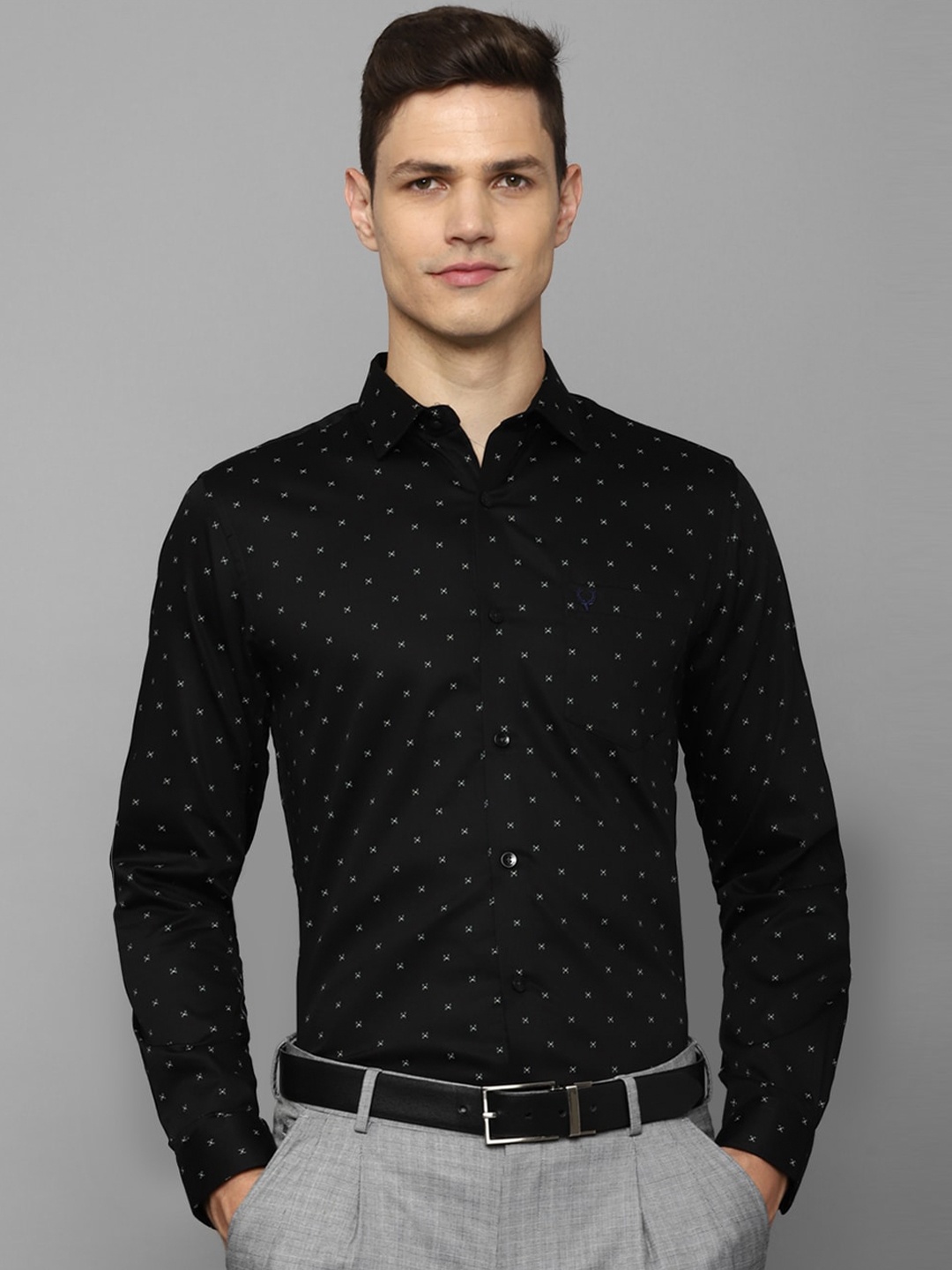 

Allen Solly Slim Fit Micro Ditsy Printed Pure Cotton Formal Shirt, Black