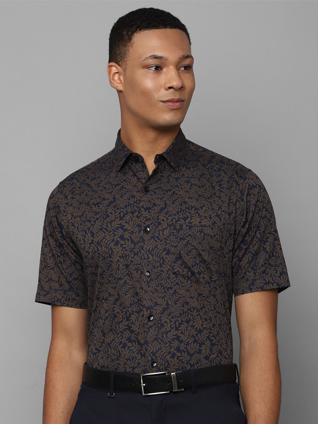 

Allen Solly Slim Fit Floral Printed Pure Cotton Formal Shirt, Brown