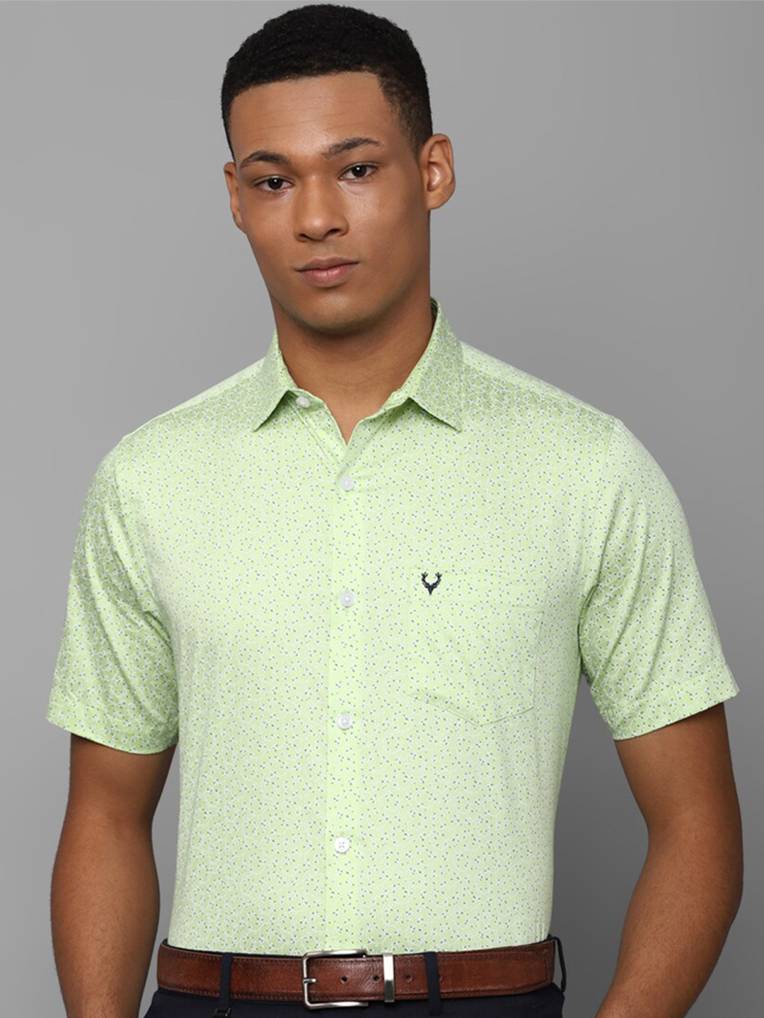 

Allen Solly Slim Fit Micro Ditsy Printed Pure Cotton Formal Shirt, Green