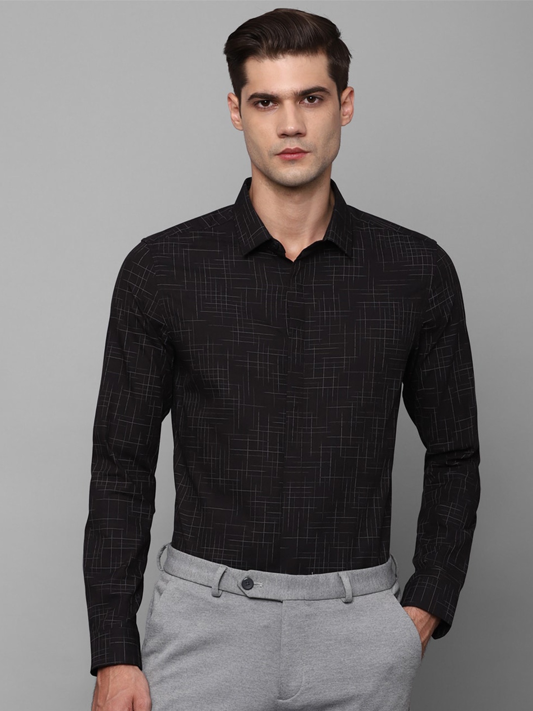 

Louis Philippe Slim Fit Opaque Checked Pure Cotton Formal Shirt, Black