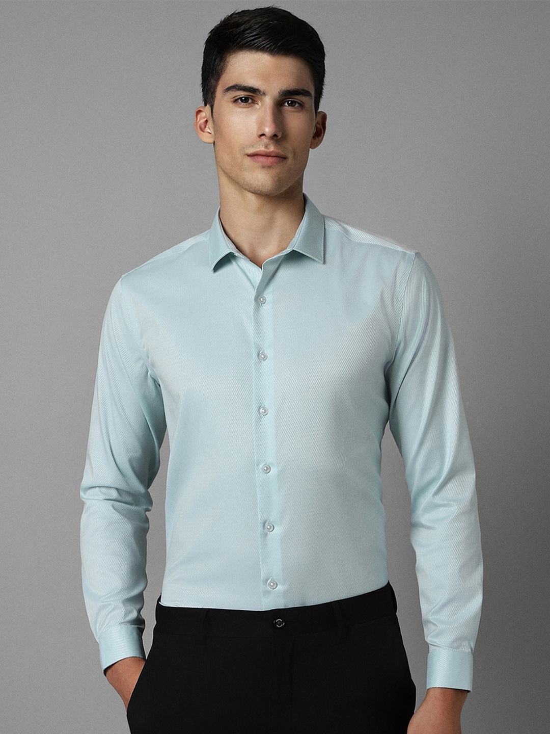 

Louis Philippe Permapress Slim Fit Pure Cotton Wrinkle Free Formal Shirt, Blue