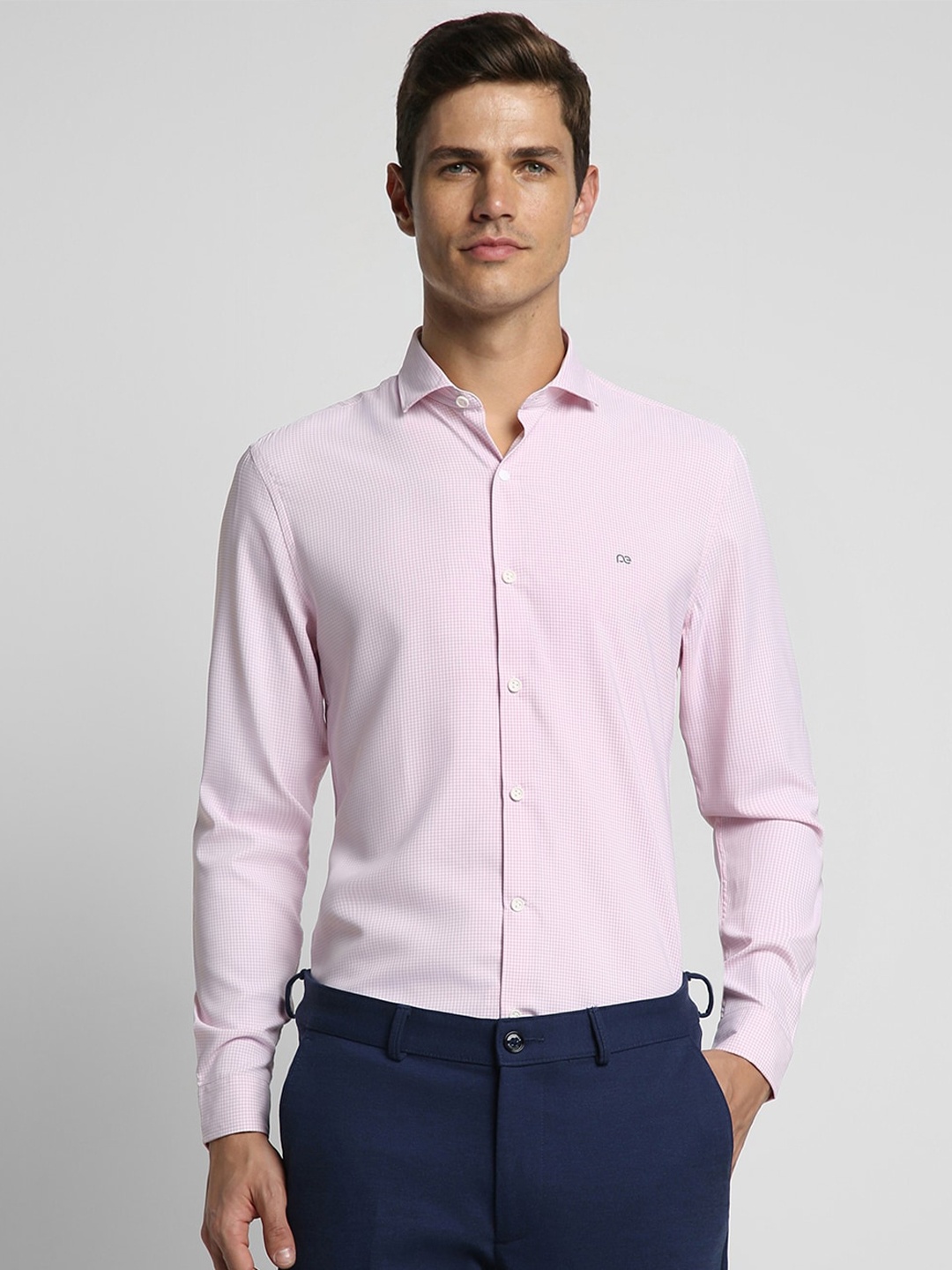 

Peter England Super Slim Fit Spread Collar Formal Shirt, Pink