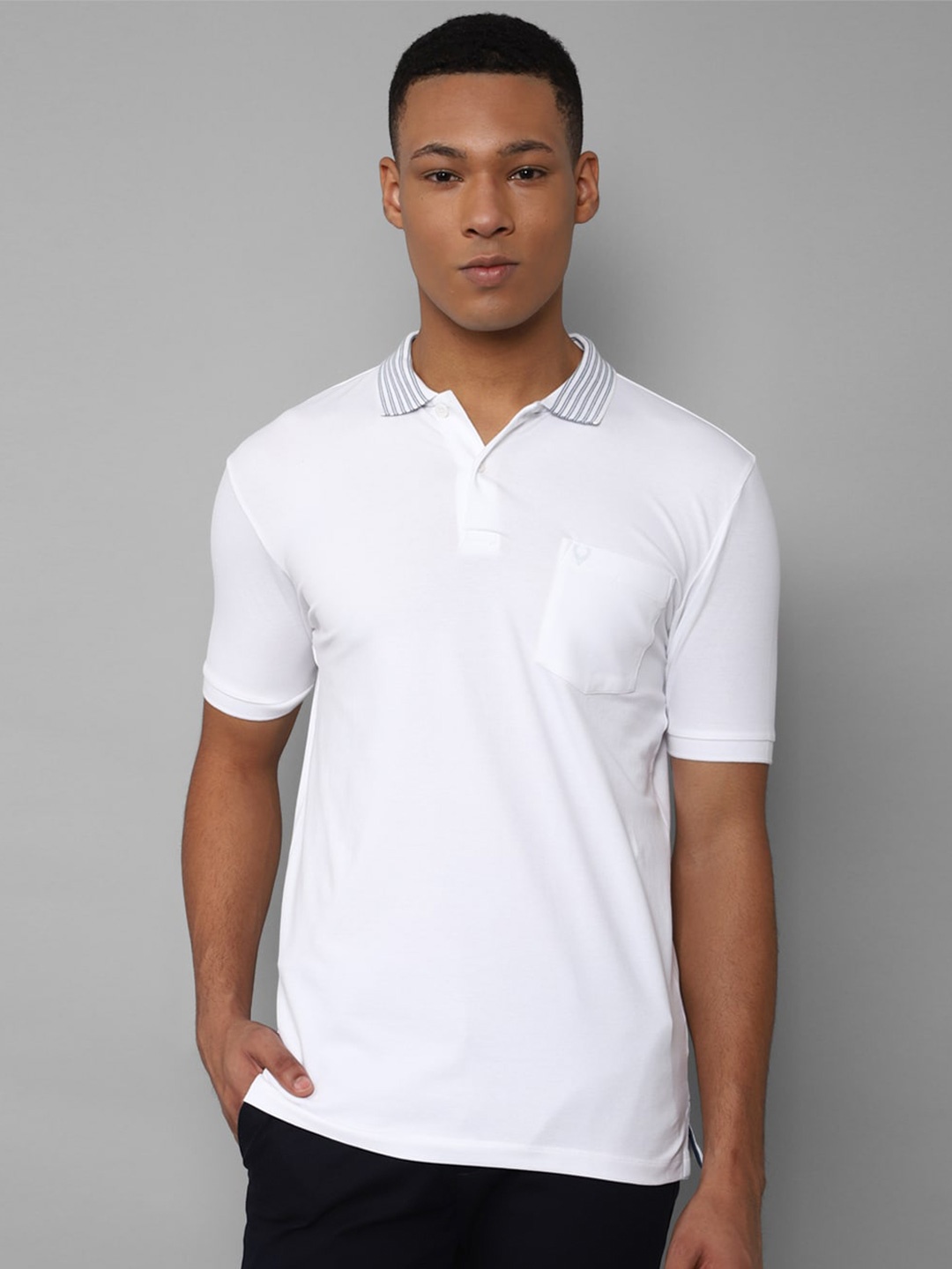 

Allen Solly Polo Collar Pockets Cotton Regular T-shirt, White