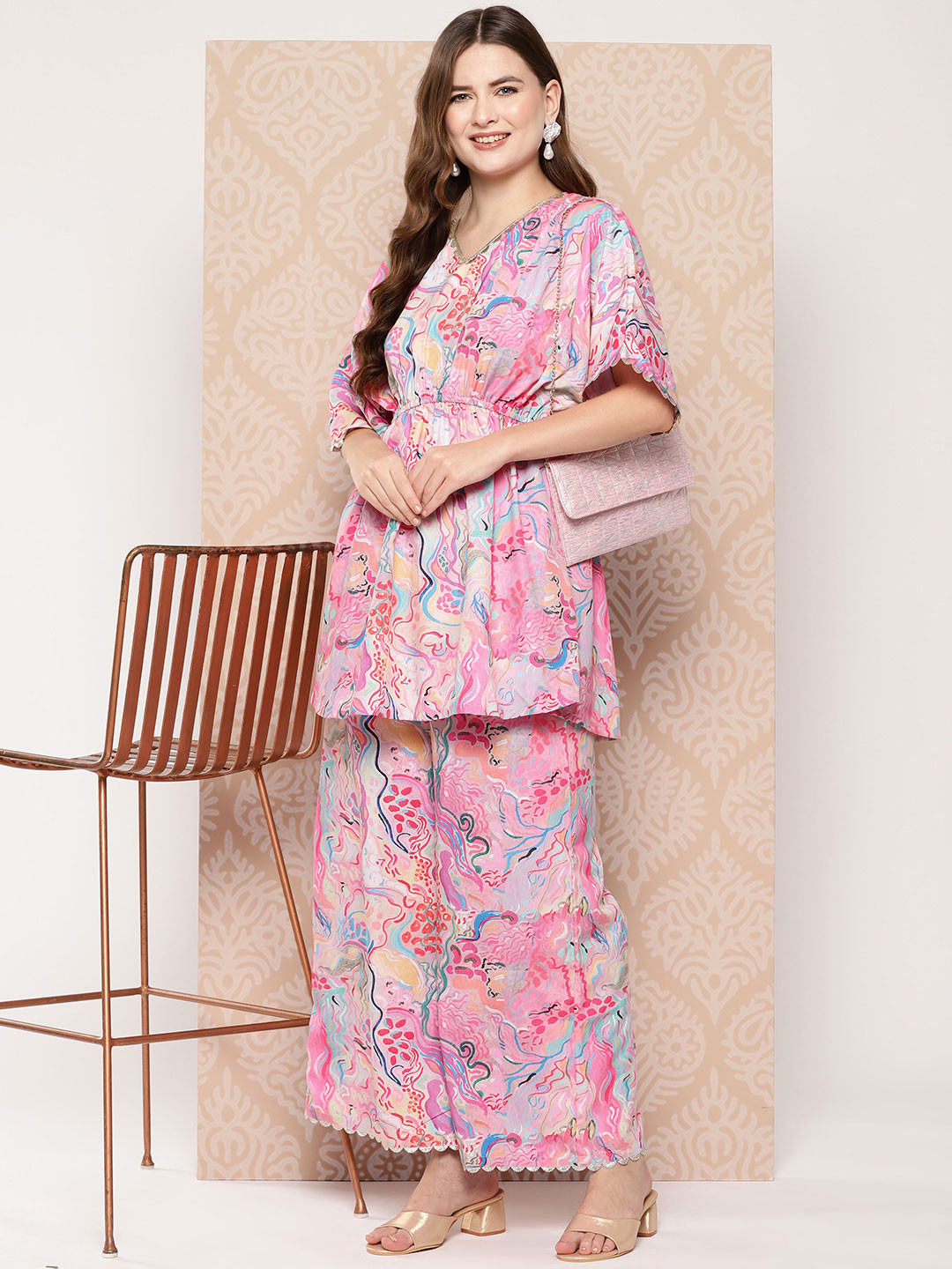 

Ahalyaa Women Printed Ethnic Tunic with Palazzos, Multi