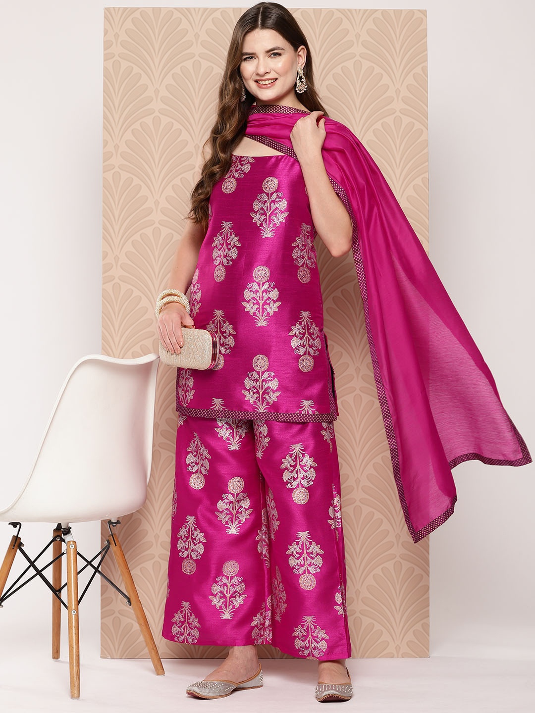 

Ahalyaa Women Ethnic Motifs Printed Regular Kurti with Palazzos & With Dupatta, Pink