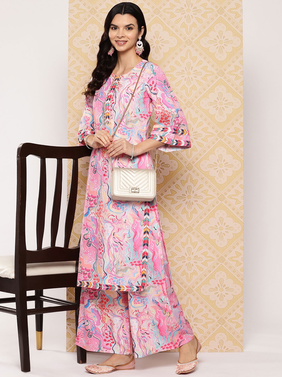 

Ahalyaa Women Abstract Printed Regular Gotta Patti Kurta with Palazzos, Multi