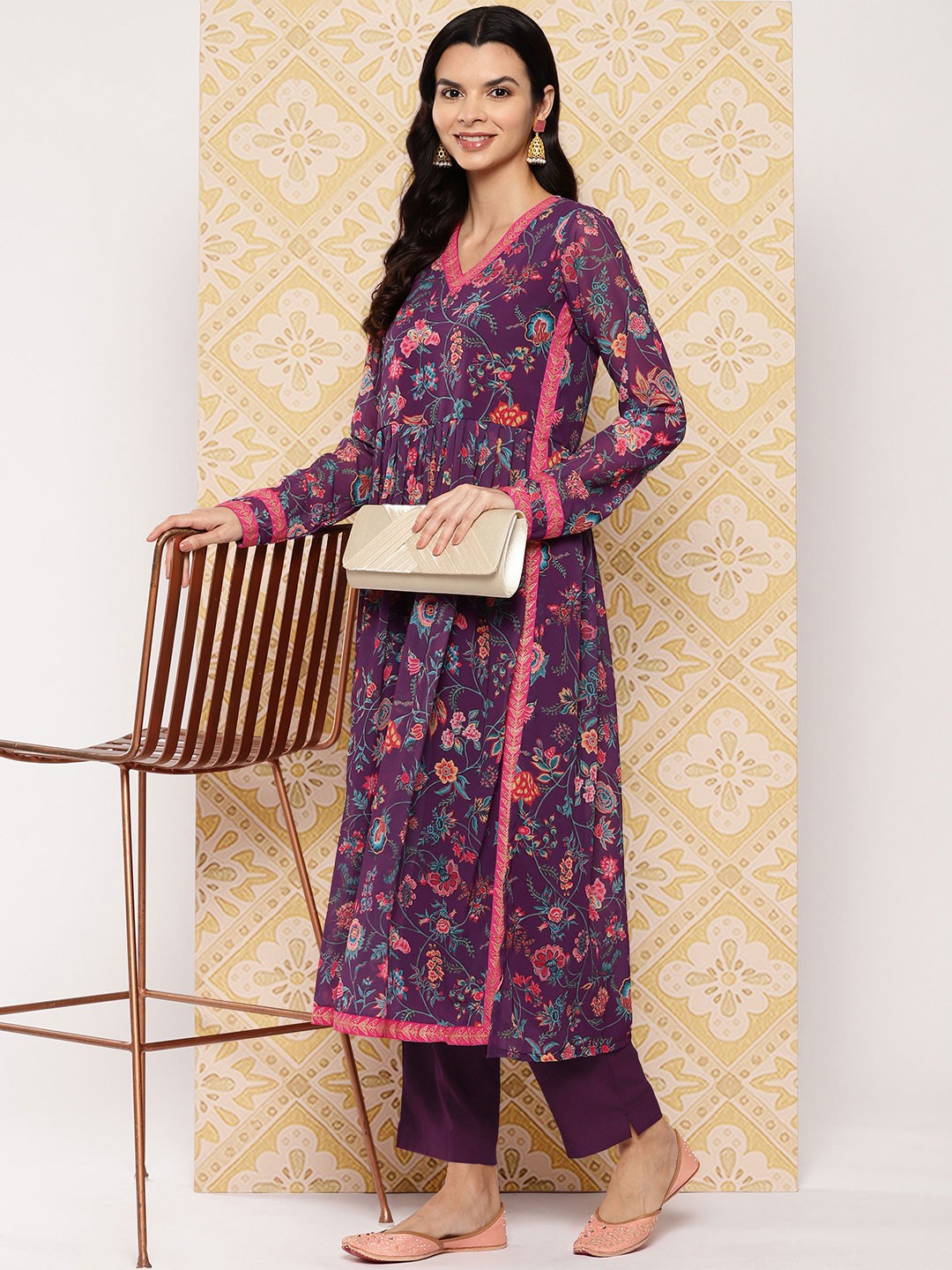

Ahalyaa Women Floral Printed Layered Kurta with Trousers, Purple