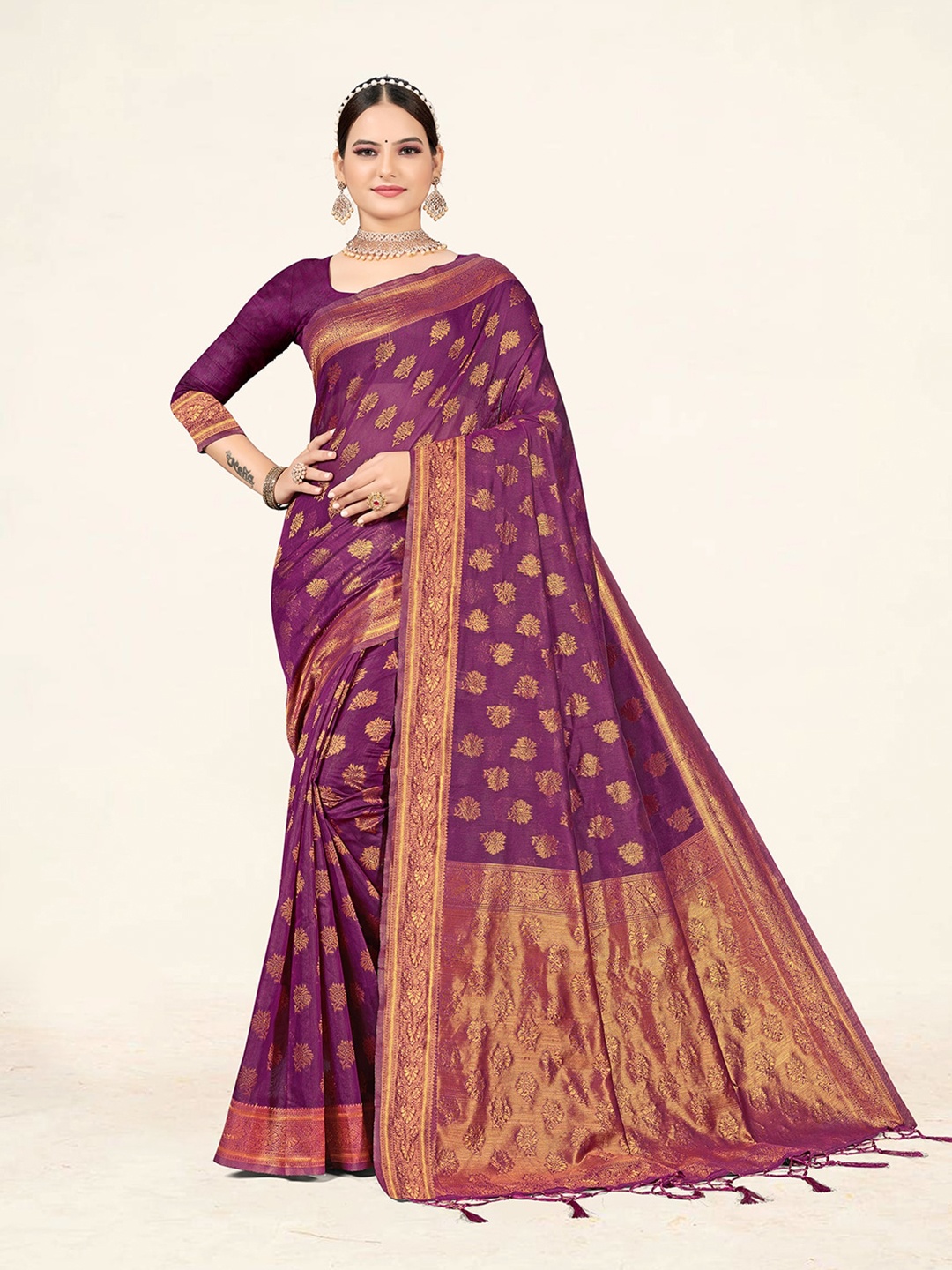 

Sweet smile Fab Ethnic Motifs Woven Design Zari Saree, Burgundy