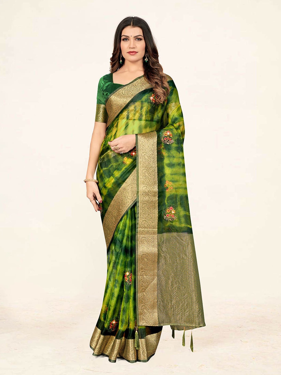 

Sweet smile Tie & Dye Zari Organza Saree, Green
