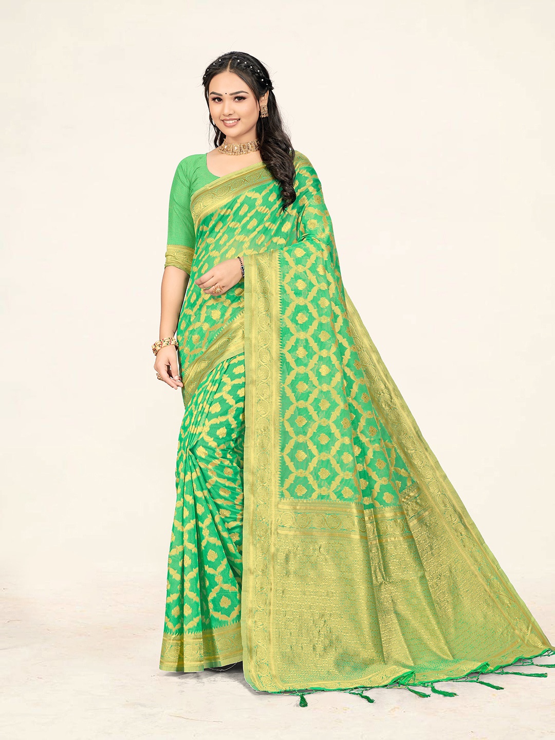

Sweet smile Fab Woven Design Zari Saree, Green