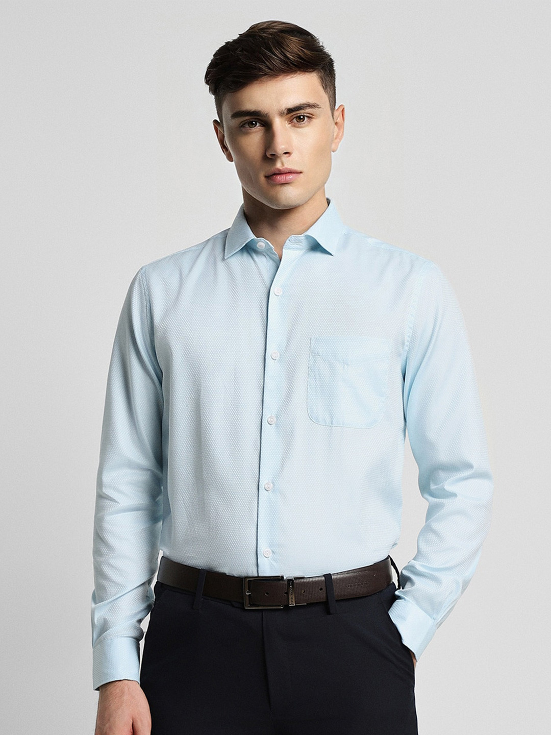 

Peter England Elite Slim Fit Pure Cotton Formal Shirt, Blue