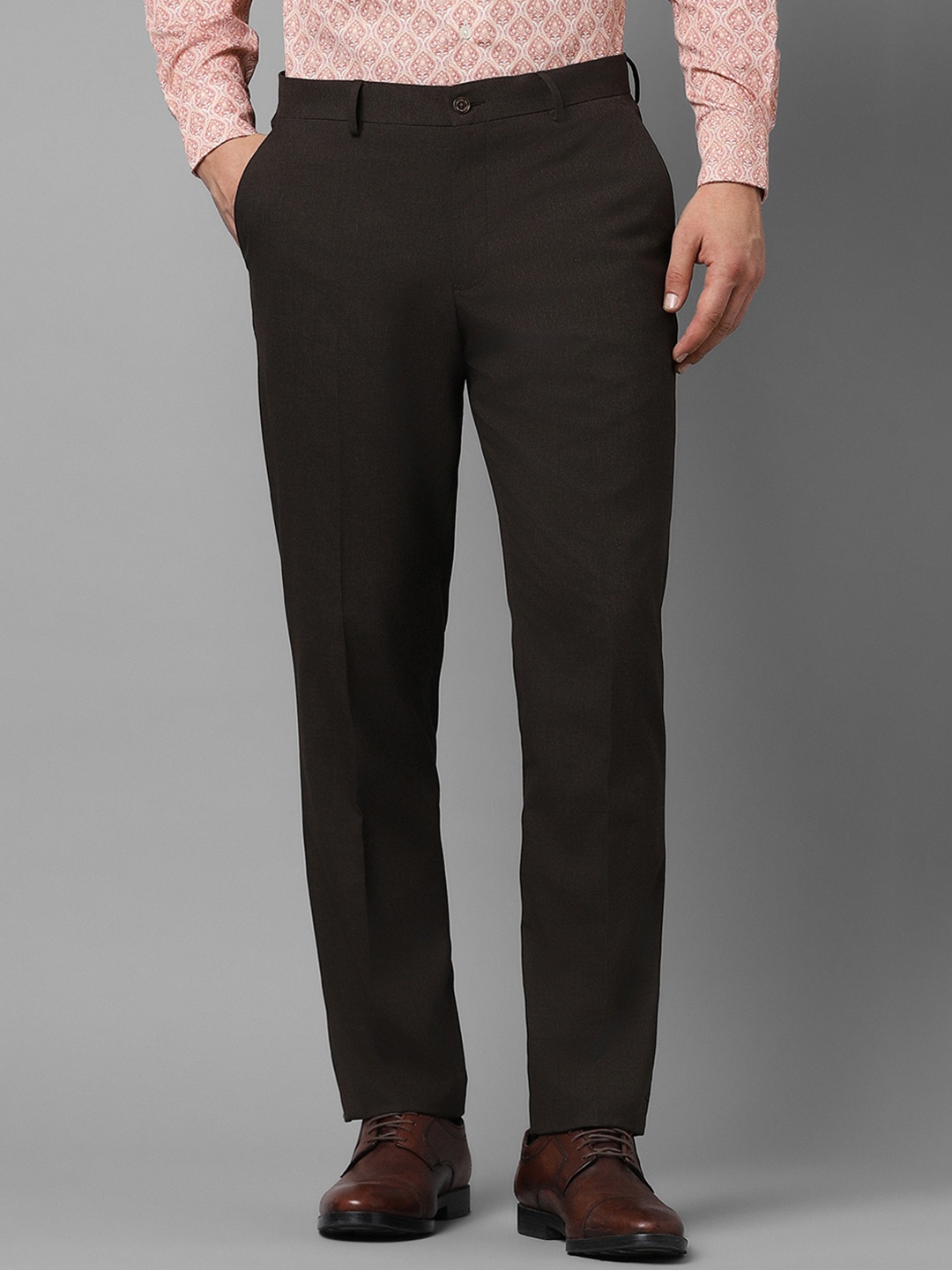 

Louis Philippe Men Slim Fit Formal Trousers, Black