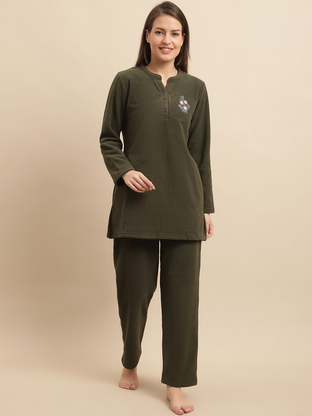 

Kanvin Round Neck Night suit, Olive