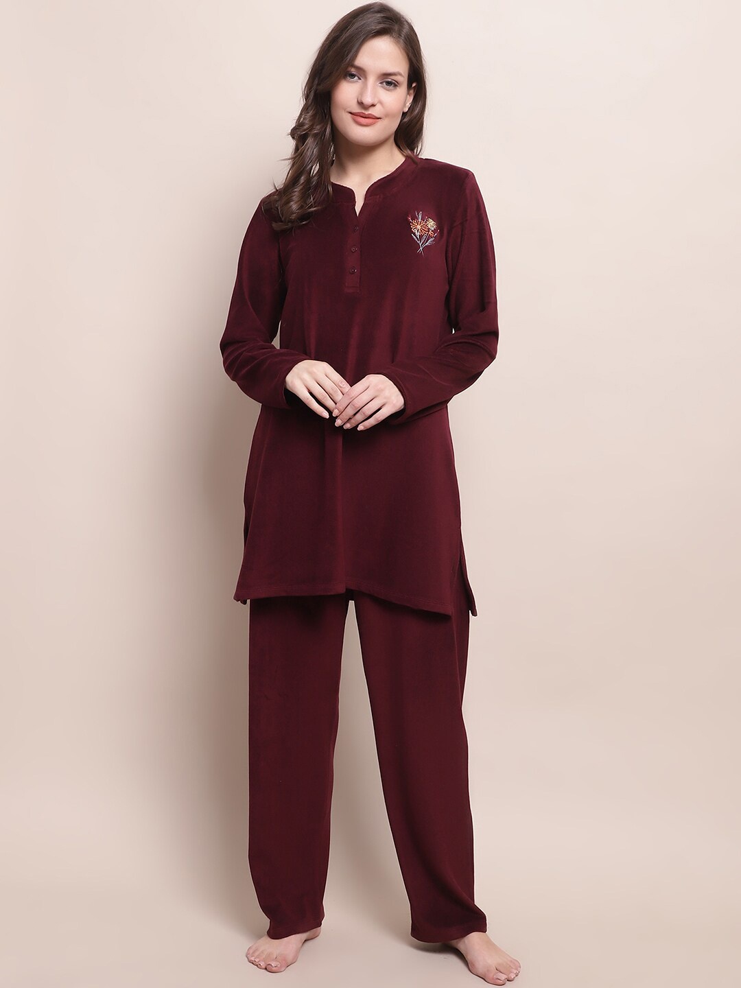

Kanvin Kurti And Pyjamas Night Suit, Maroon