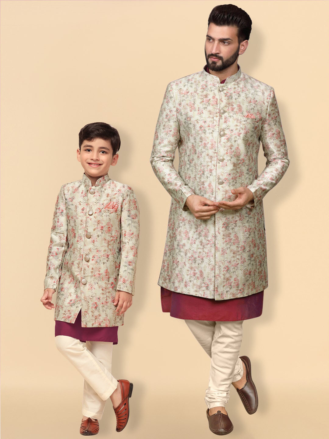 

KISAH Men Self-designed Kurta Indowestern Sherwani Set, White