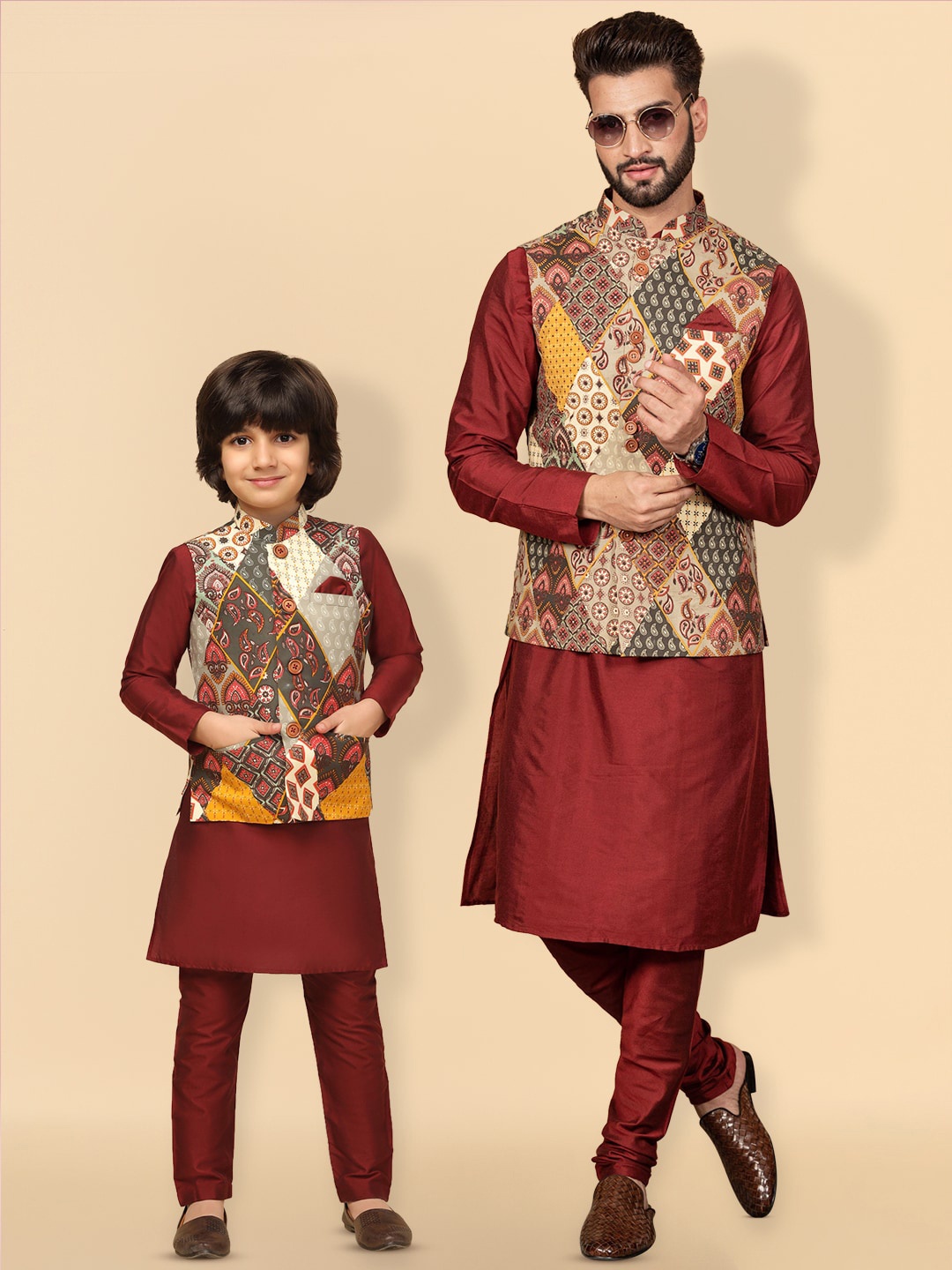 

KISAH Men Abstract Printed Regular Fit Kurta Jacket Churidar Set, Maroon