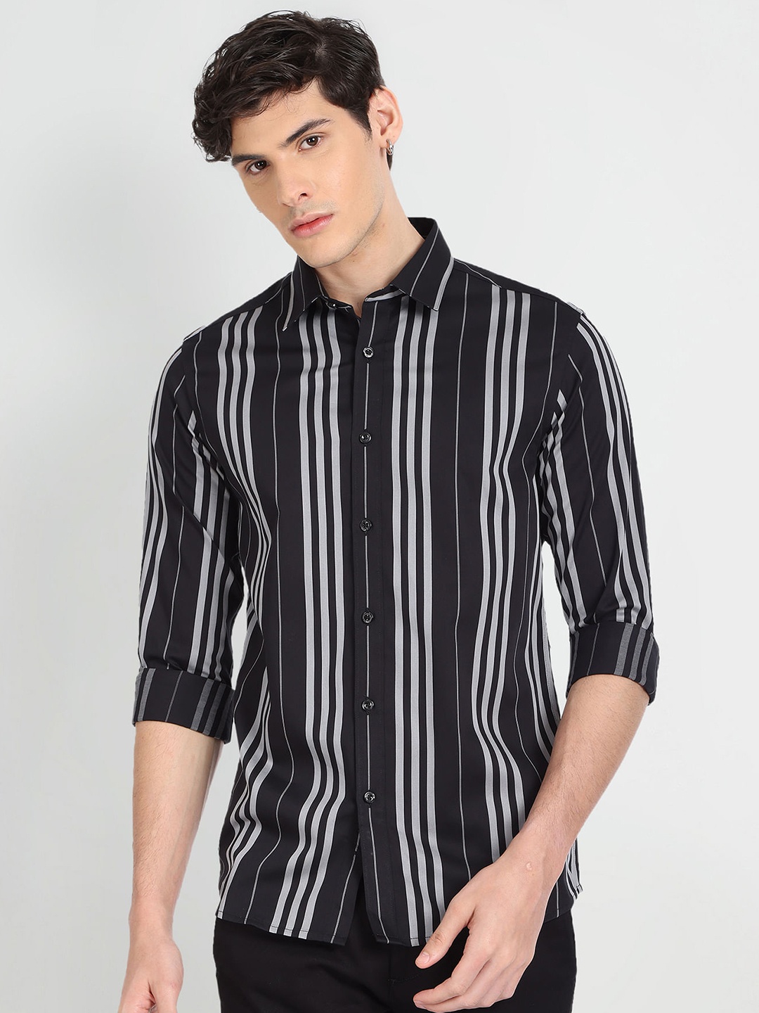 

Flying Machine Slim Fit Striped Pure Cotton Casual Shirt, Black