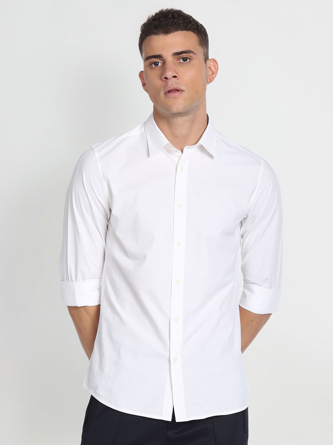 

Flying Machine Spread Collar Pure Cotton Slim Fit Casual Shirt, White