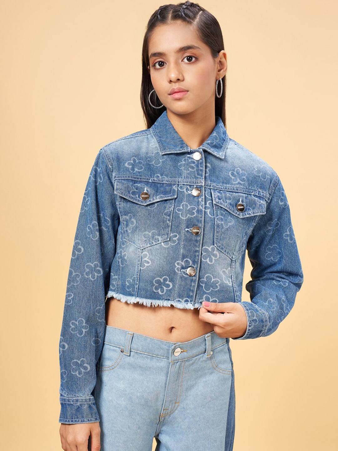

Coolsters by Pantaloons Girls Graphic Printed Crop Denim Jacket, Blue