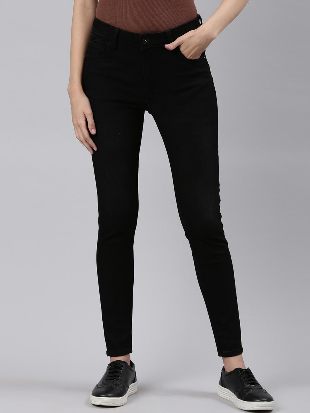 

American Bull Women Clean Look Mid-Rise Slim Fit Stretchable Jeans, Black
