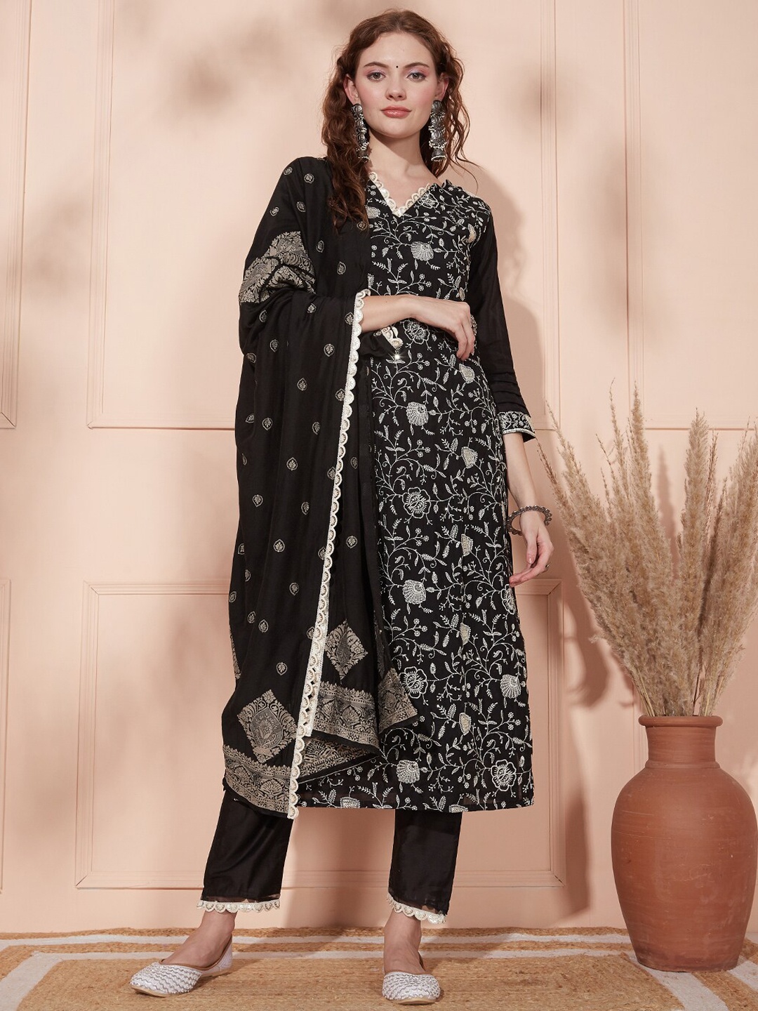 

FASHOR Black Floral Embroidered Straight Kurta & Trousers With Dupatta