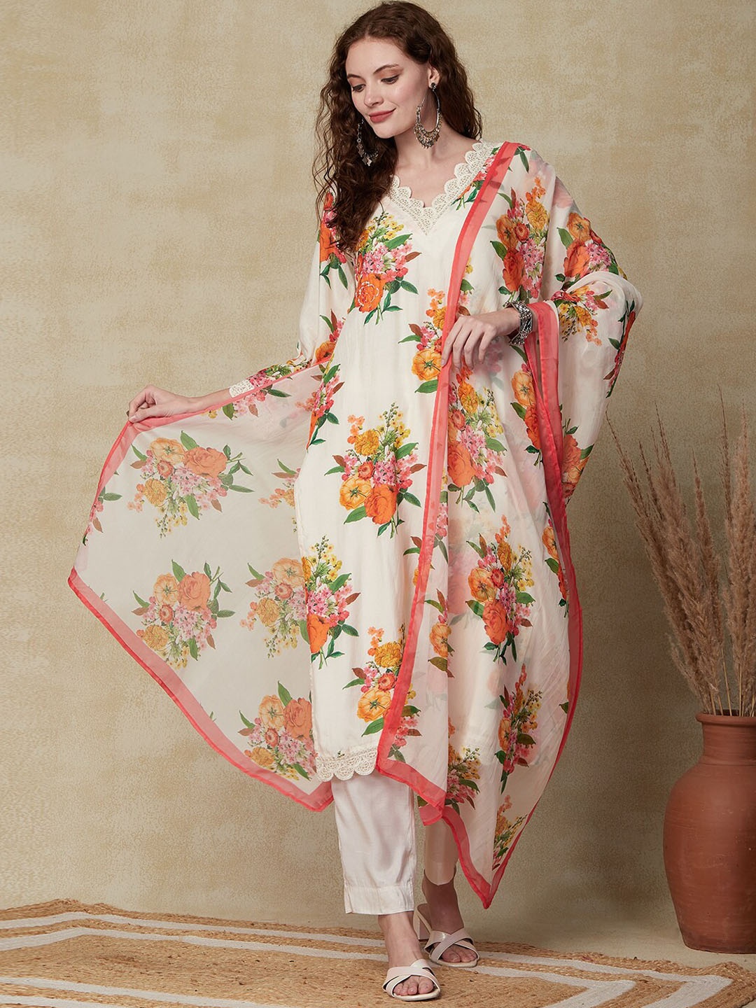 

FASHOR White Floral Printed V-Neck Straight Kurta & Trouser With Dupatta