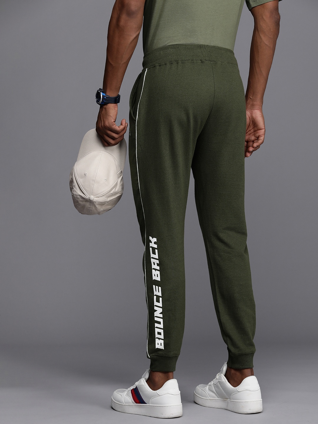 

HRX by Hrithik Roshan Men Printed Regular Fit Joggers, Olive