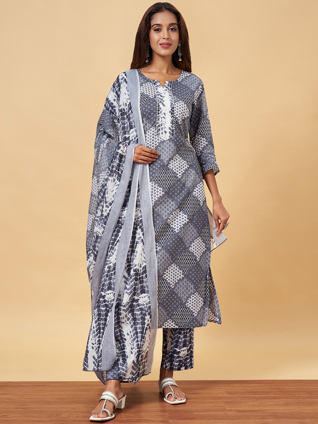 

YU by Pantaloons Ethnic Motifs Printed Regular Pure Cotton Kurta with Trousers & Dupatta, Grey