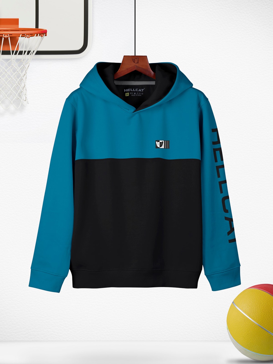 

HELLCAT Girls Colourblocked Hooded Regular Fit Cotton T-Shirt, Turquoise blue
