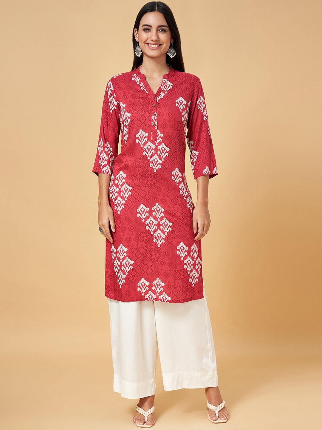 

RANGMANCH BY PANTALOONS Ethnic Motifs Printed Mandarin Collar Straight Kurta, Red