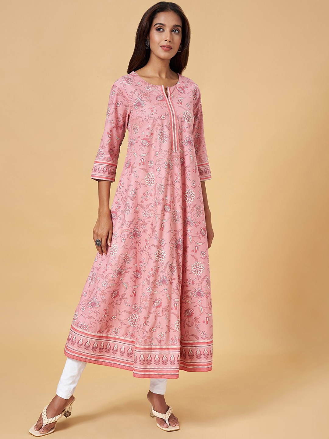 

RANGMANCH BY PANTALOONS Floral Printed Anarkali Kurta, Pink