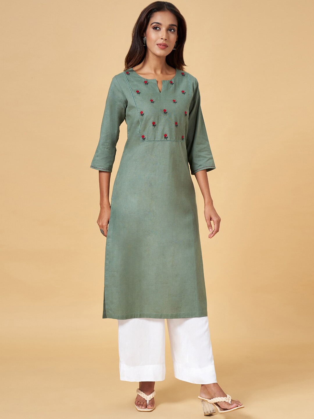

RANGMANCH BY PANTALOONS Floral Embroidered Keyhole Neck A-line Kurta, Green