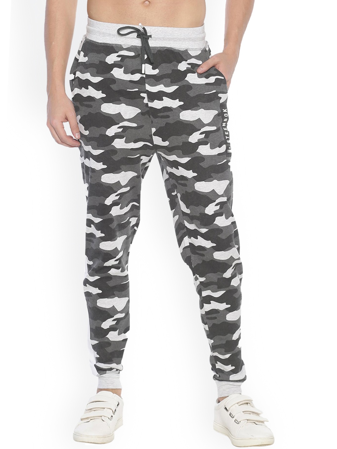 

Steenbok Men Camouflage Printed Cotton Joggers, Grey