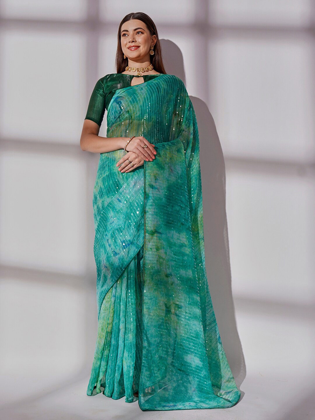 

Mitera Tie and Dye Sequinned Pure Georgette Saree, Sea green