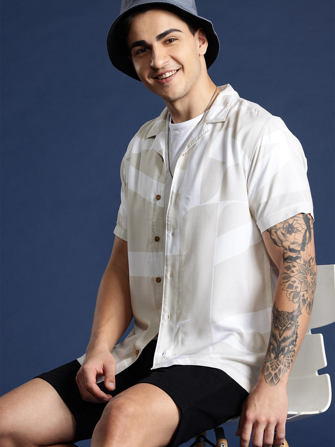 

Mast & Harbour Men Standard Opaque Printed Casual Shirt, White