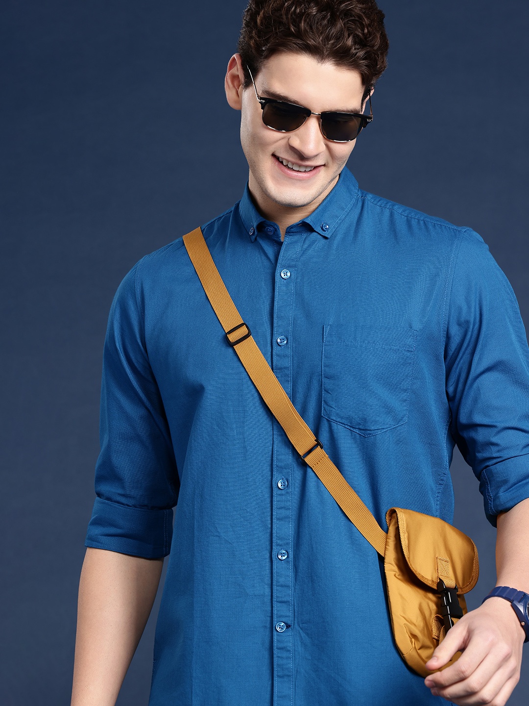 

Mast & Harbour Men Standard Opaque Cotton Casual Shirt, Blue