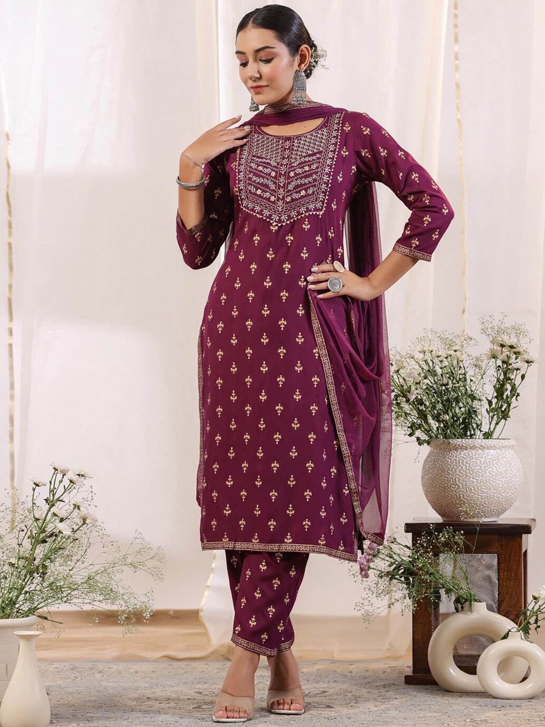 Anubhutee Ethnic Motifs Embroidered Regular Gotta Patti Kurta With Trousers 