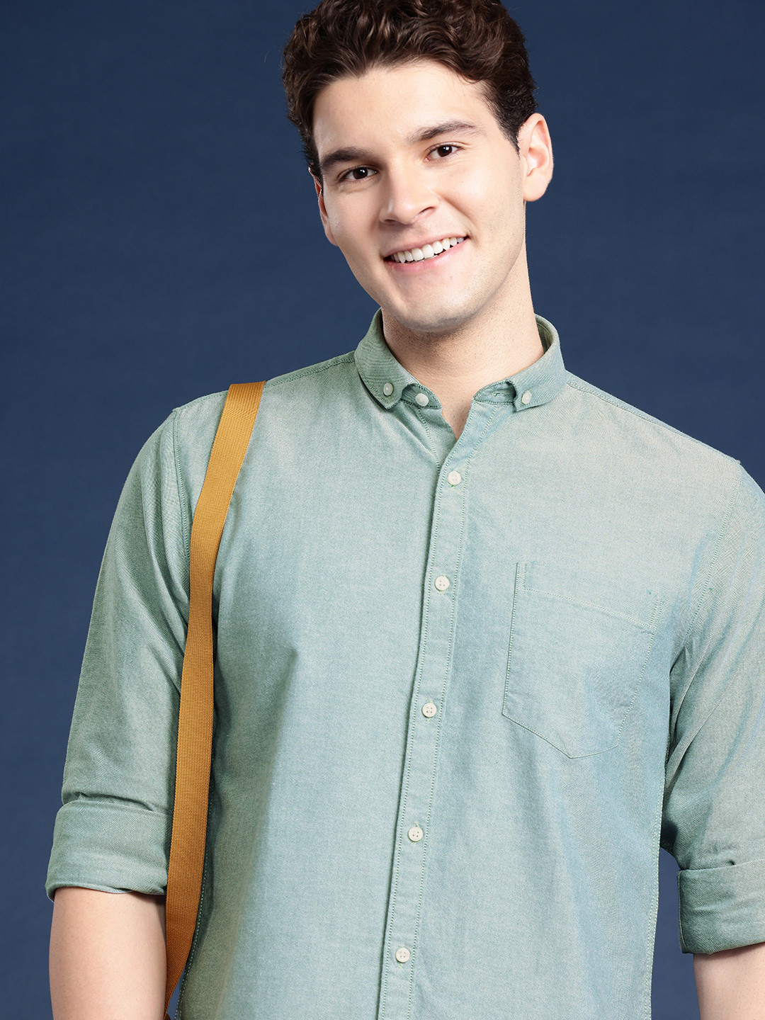 

Mast & Harbour Men Opaque Solid Cotton Casual Shirt, Sea green