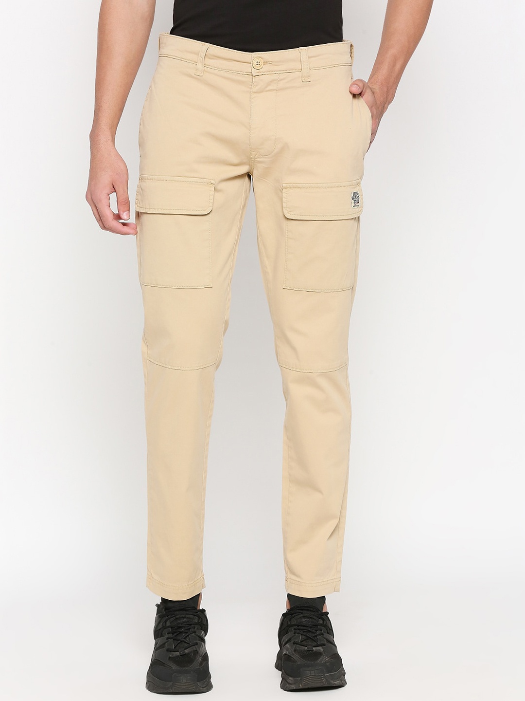 

Being Human Men Slim Fit Mid-Rise Cotton Cargos Trousers, Beige