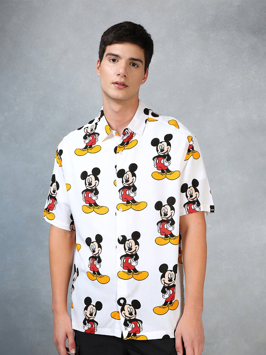 

Bewakoof Mickey Mouse Printed Oversized Casual Shirt, White