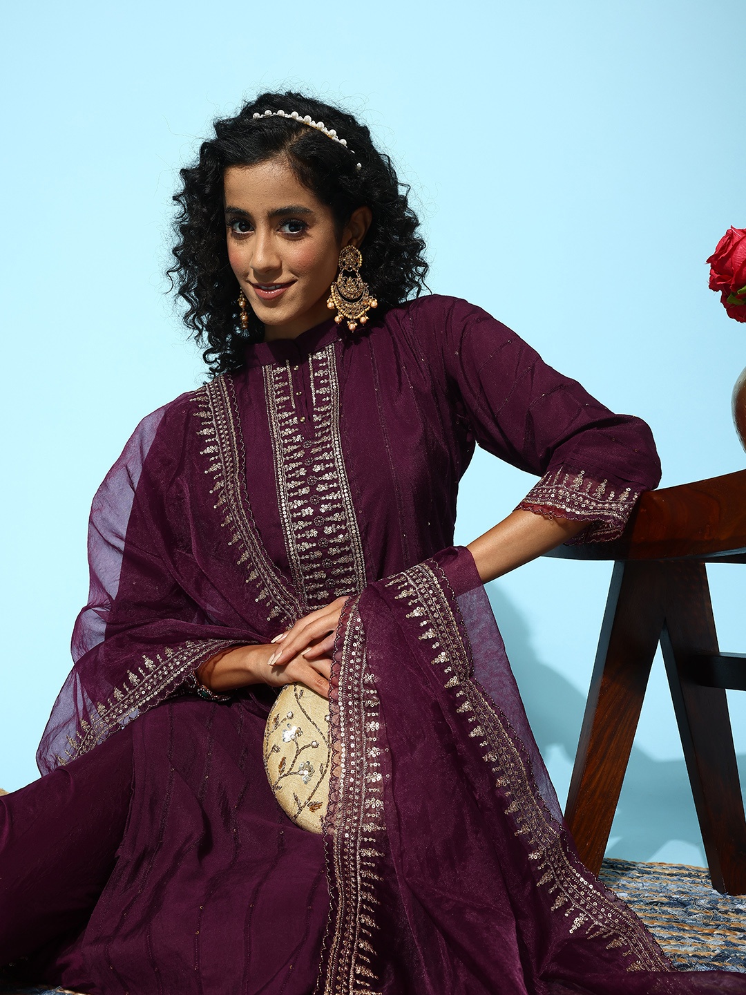 

Indo Era Embroidered Zari Regular Kurta with Trousers & Dupatta, Burgundy