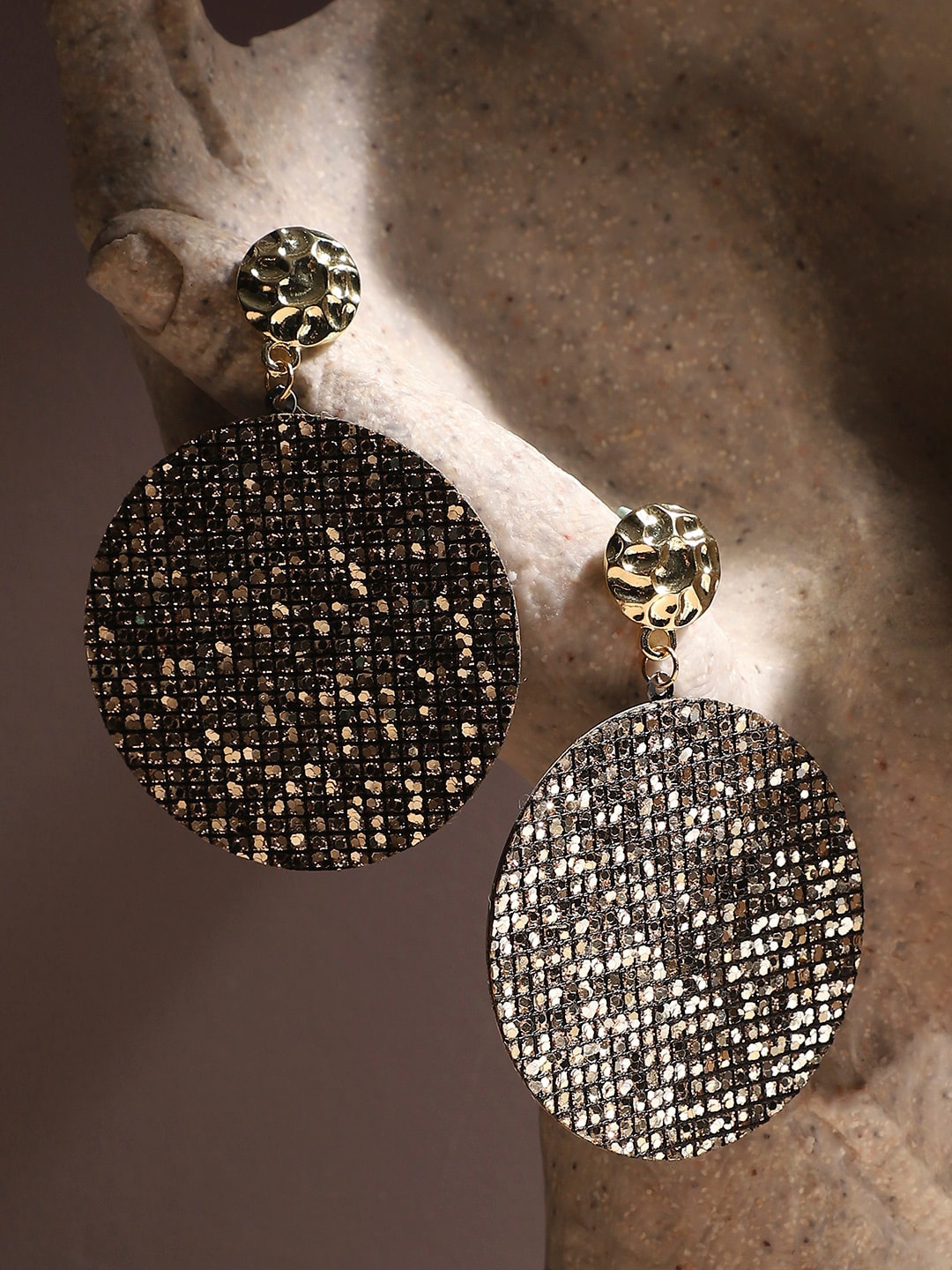 

SOHI Gold-Plated Contemporary Drop Earrings