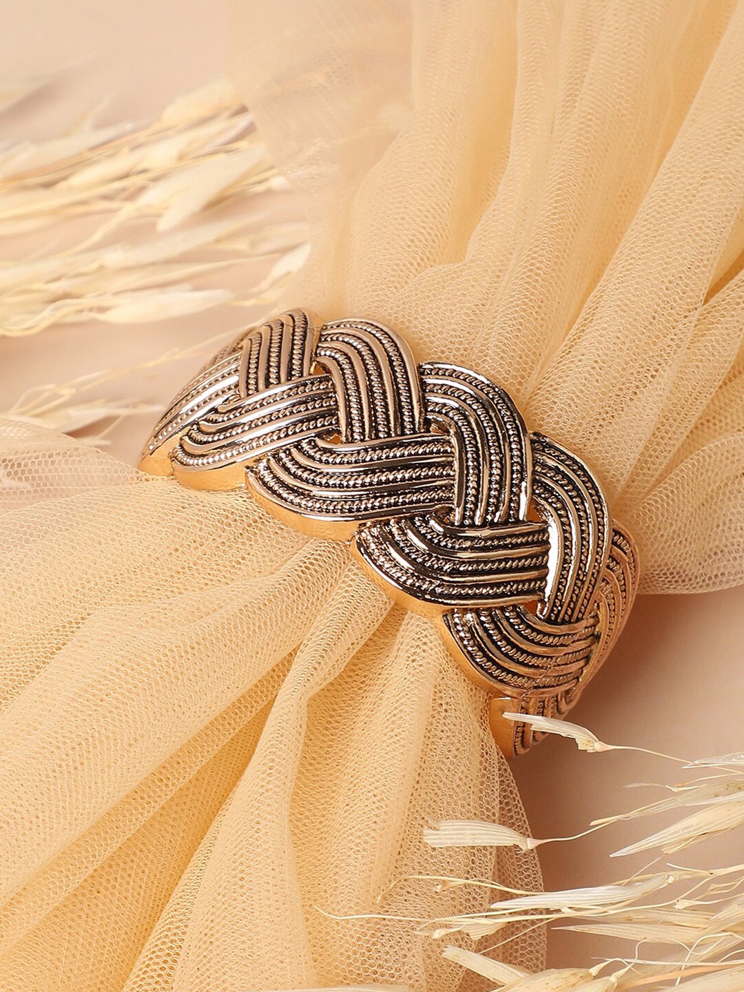 

SOHI Gold-Plated Cuff Bracelet