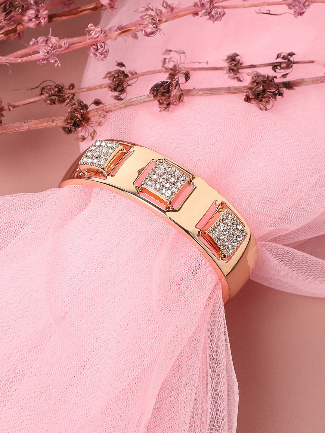 

SOHI Gold-Plated Kada Bracelet