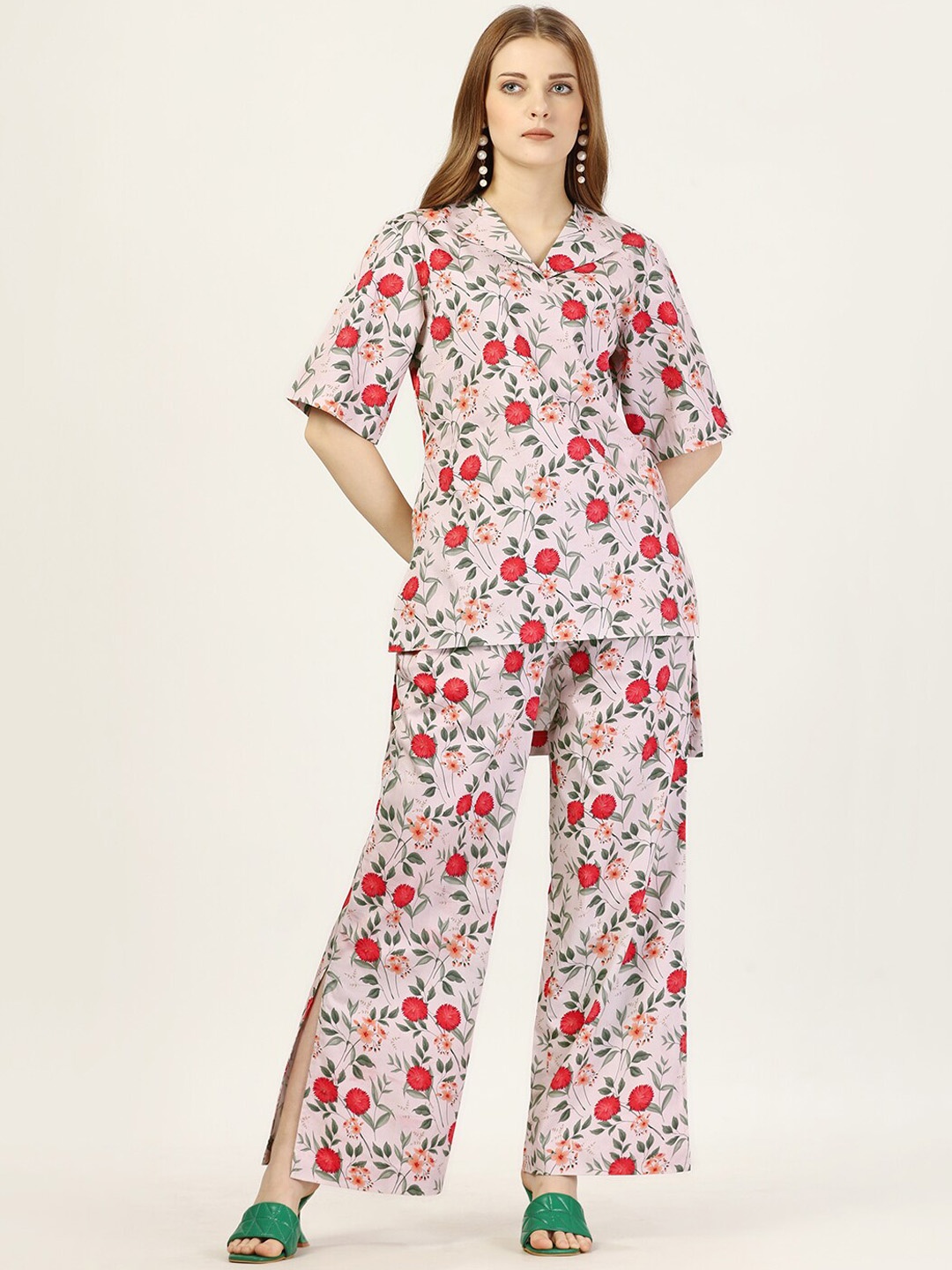 

OCTICS Floral Printed V-Neck Short Sleeves Top With Trousers, Pink